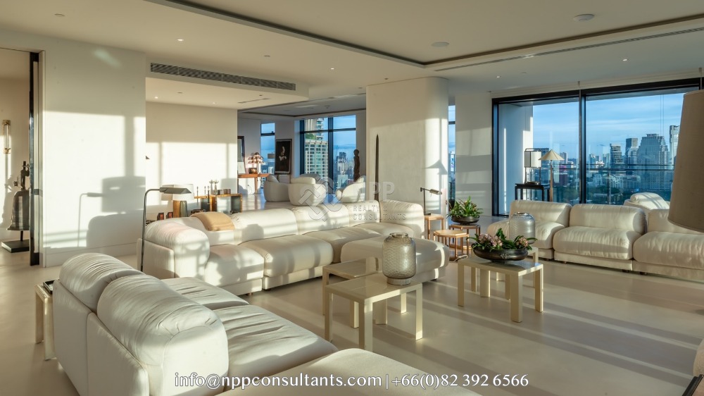 “The highest level of luxury in the heart of Bangkok“