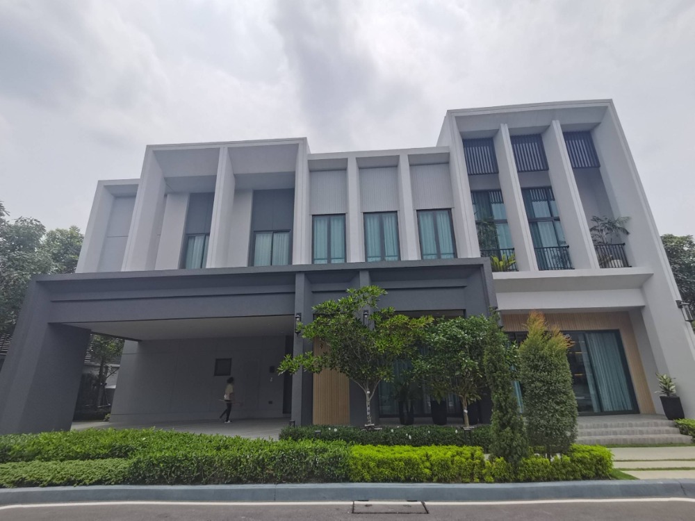 ● Type Tuscan Style Modern Colonnade ● Single house 2 Storey, 4 Beds, 4 Parking | 82.00 sq.w. 391.00 sq.m. | Near Near Central Westville 7 mins., Bang Kruai Hospital 4 mins., Central Pinklao 14 mins. ● Type Tuscan Style Modern Colonnade ● Single house 2 Storey, 4 Beds, 4 Parking | 82.00 sq.w. 391.00 sq.m. | Near Near Central Westville 7 mins., Bang Kruai Hospital 4 mins., Central Pinklao 14 mins.
