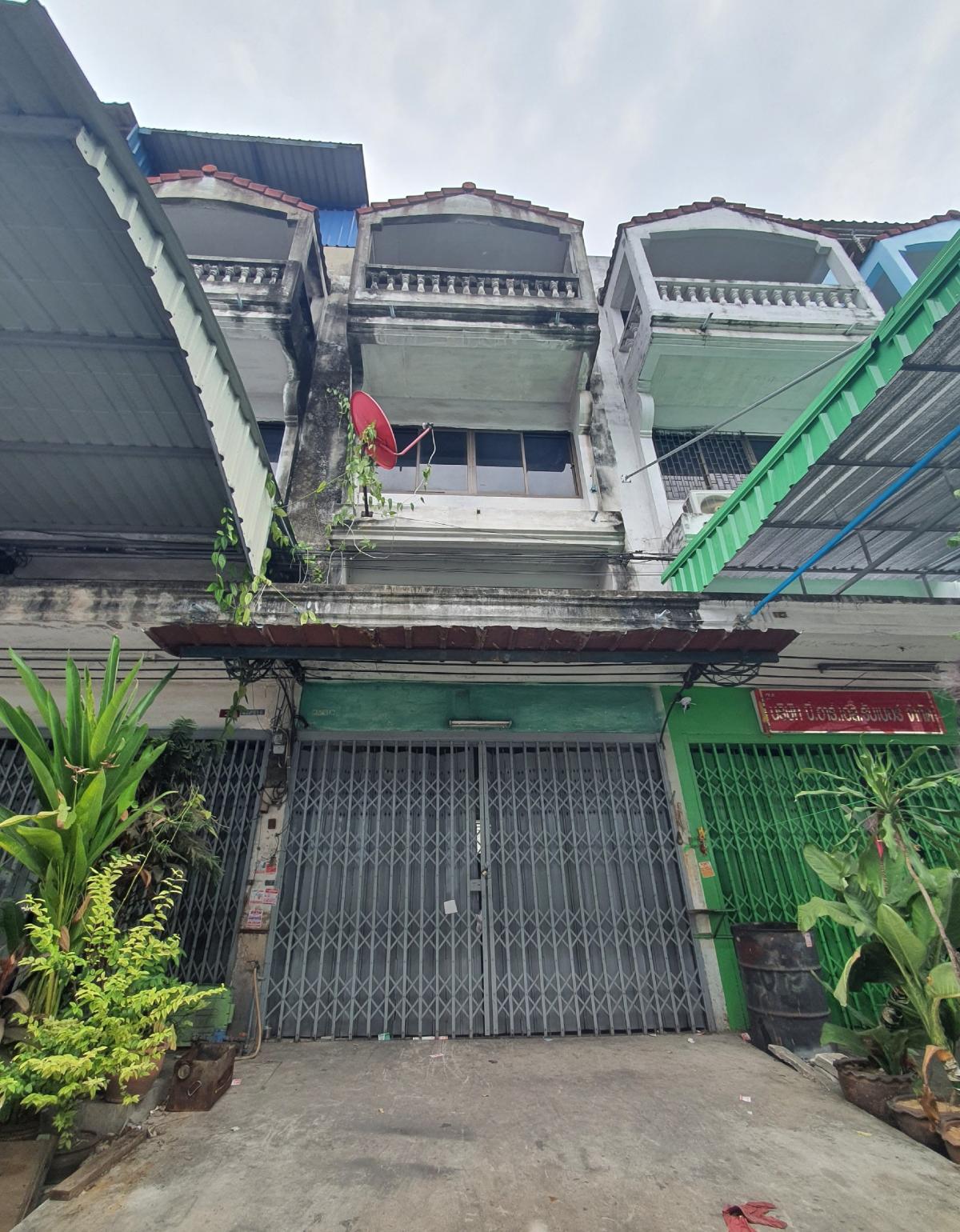 🔥For rent🔥 Commercial building, 3 and a half floors, DK Village (Soi 8), Rama 2, Bang Bon, Bangkok, 24 sq m., suitable for use as a storefront and stock. products or others 🔥For rent🔥 Commercial building, 3 and a half floors, DK Village (Soi 8), Rama 2, Bang Bon, Bangkok, 24 sq m., suitable for use as a storefront and stock. products or others