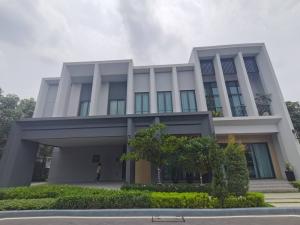 ● Type Tuscan Style Modern Colonnade ● Single house 2 Storey, 4 Beds, 4 Parking | 82.00 sq.w. 391.00 sq.m. | Near Near Central Westville 7 mins., Bang Kruai Hospital 4 mins., Central Pinklao 14 mins.