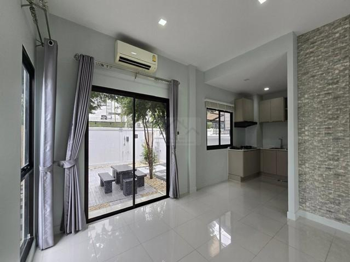 ให้เช่าโฮมออฟฟิศ3ชั้นย่านกรุงเทพกรีฑา โครงการ Villa Albero กรุงเทพกรีฑา 15-1 ห้องมุม หลังใหญ่ ใกล้นานาชาติWellington – รูปที่ 4