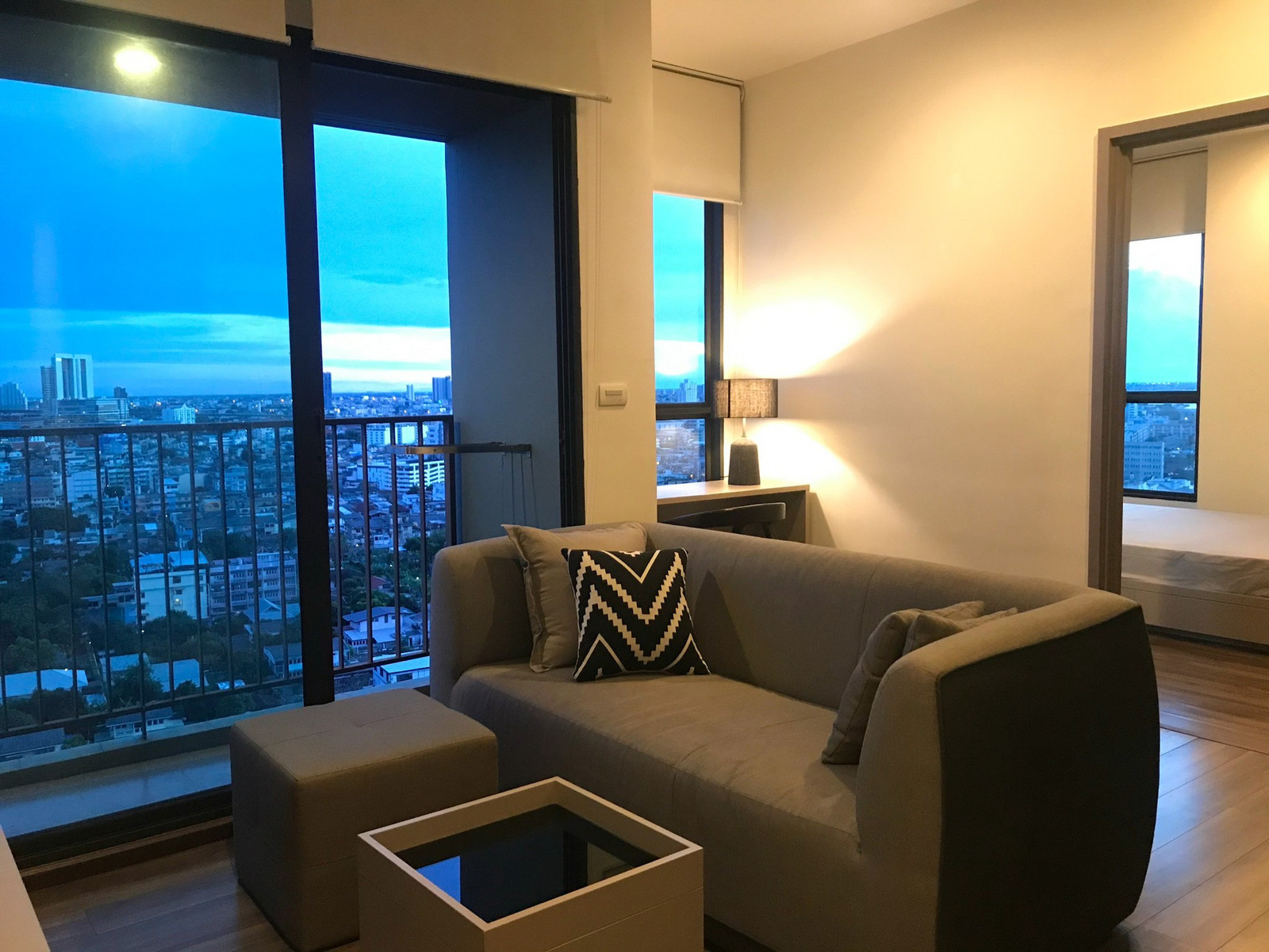Hot Price for rent TEAL Sathorn - Taksin cheapest price, beautiful room🔥 Hot Price for rent TEAL Sathorn - Taksin cheapest price, beautiful room🔥