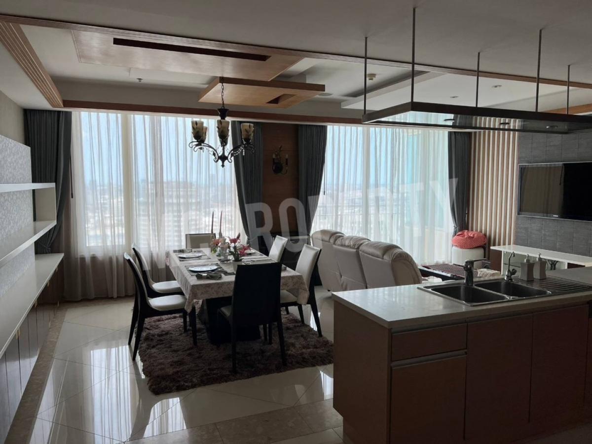 The Empire Place 3 bedroom 3 bathroom164sqmSouth viewRiver view Best layout in the buildingFor sale Only 26.5MbContact 0816878954