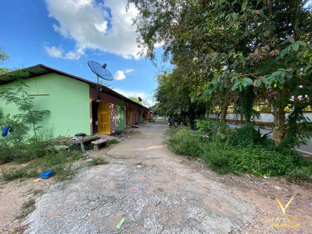 Selling cheap, price shocking the world!! Land in Phanom Sarakham, Khanun Island, 4-0-23 rai, suitable for an office, company, warehouse. – รูปที่ 3