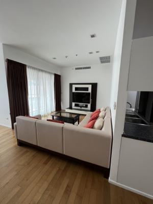 ✨ 👍Sell with tenant til July 2026
The Madison, 3 bedrooms near BTS Phromphong, Emporium, EmQuartier , fully furnished, ready to move in