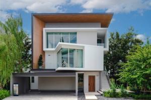 ● Plot Luxe​ ● บ้านเดี่ยว 3 ชั้น 4 ห้องนอน 3 ที่จอดรถ | 108.80 ตร.ว. 470.00 ตร.ม. | ใกล้ Little walk 4 นาที, Brighton College Bangkok 8 นาที