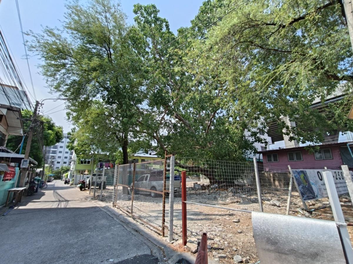 •ขายที่ดินเปล่าหัวมุม ถนนสุขุมวิท 66/1 ใกล้จุดขึ้นทางด่วน
