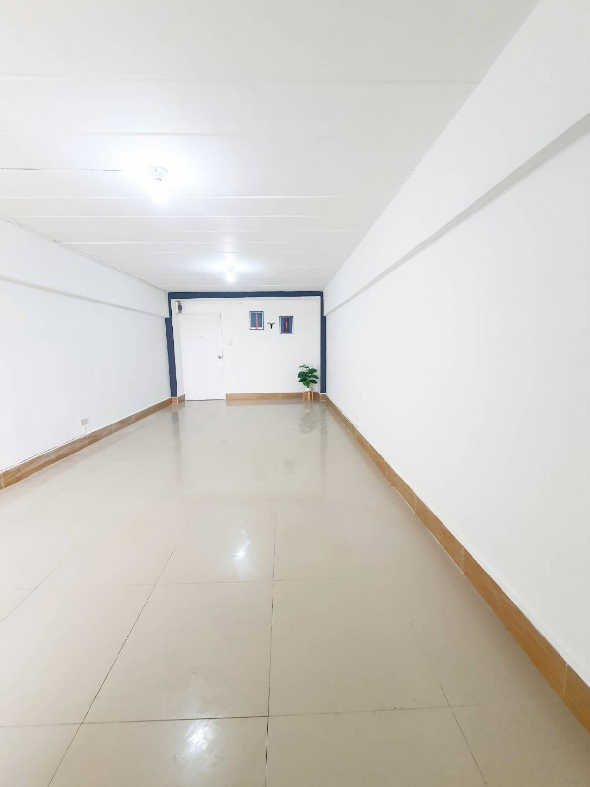 Urgent sale: Regent Condo, Phatthanakan, On Nut 17, Soi 18 (price negotiable)