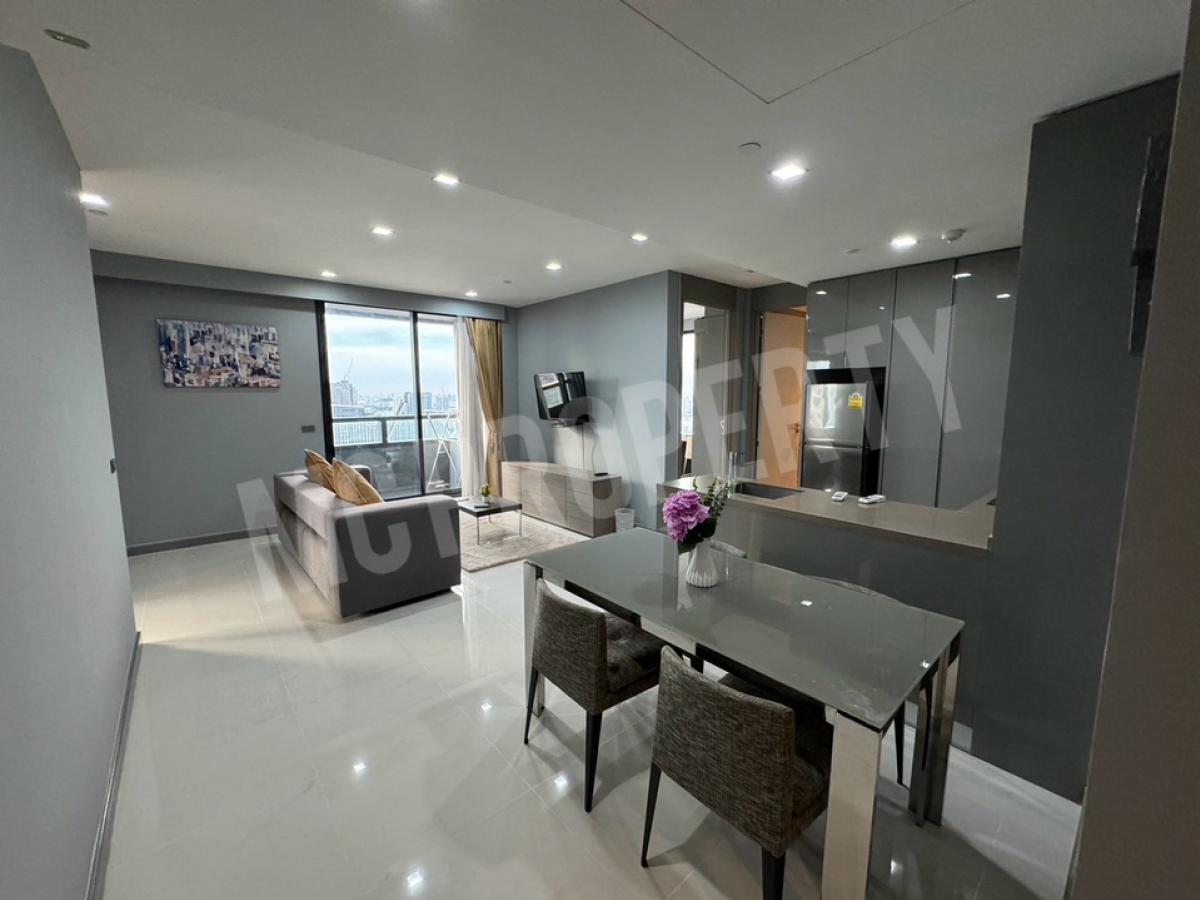 M Silom 2 bedroom 86sqm Pet Friendly condo for sale only 19.9 please contact 0816878954 M Silom 2 bedroom 86sqm Pet Friendly condo for sale only 19.9 please contact 0816878954