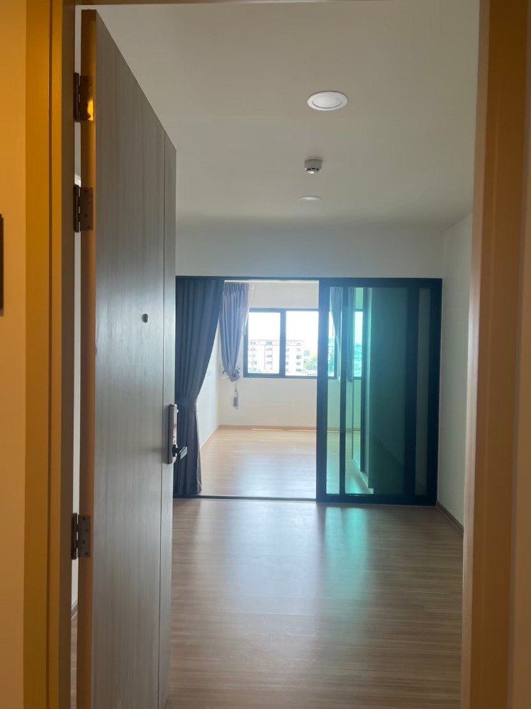 Urgent sale!! 1 bedroom condo | Chewathai Chokchai 4 | Number 959/384 / 7th floor, size 31.69 sq m. Urgent sale!! 1 bedroom condo | Chewathai Chokchai 4 | Number 959/384 / 7th floor, size 31.69 sq m.