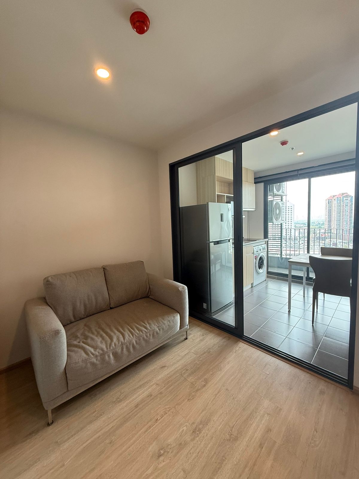 ให้เช่า IDEO O2  สอบถามเพิ่มเติมแอดไลน์ได้เลย Line ID : @kormaneeestates   (มี @ ด้วย) – รูปที่ 2