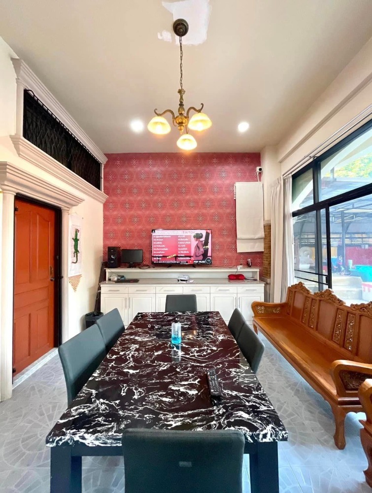 House for rent, 7 bedrooms, with Jacuzzi tub. Near Lanna Hospital, Lotus Kamtieng Can pet an animal – รูปที่ 2