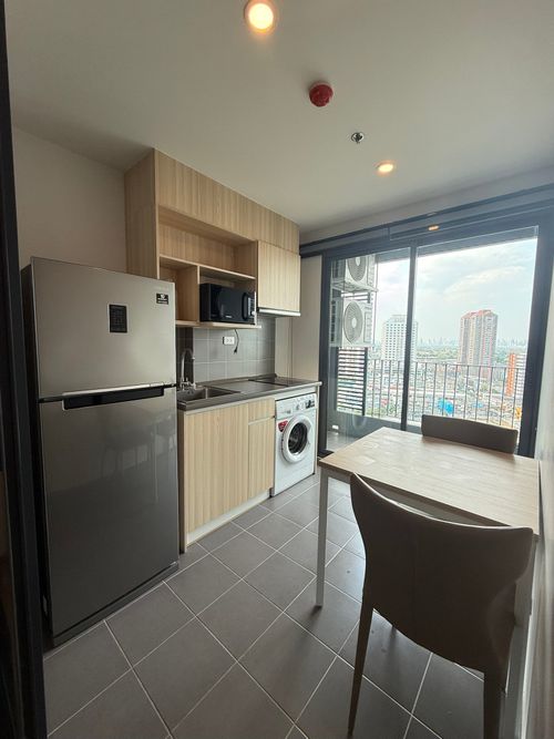 For rent: IDEO O2. For more information, add Line ID: @kormaneeestates (with @)