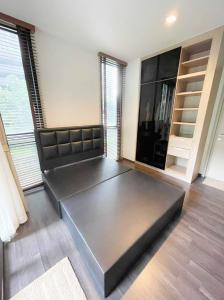 For sale: The Line Asoke-Ratchada, 1 bedroom, 35 sqm., new condition, never rented, near MRT Rama 9.