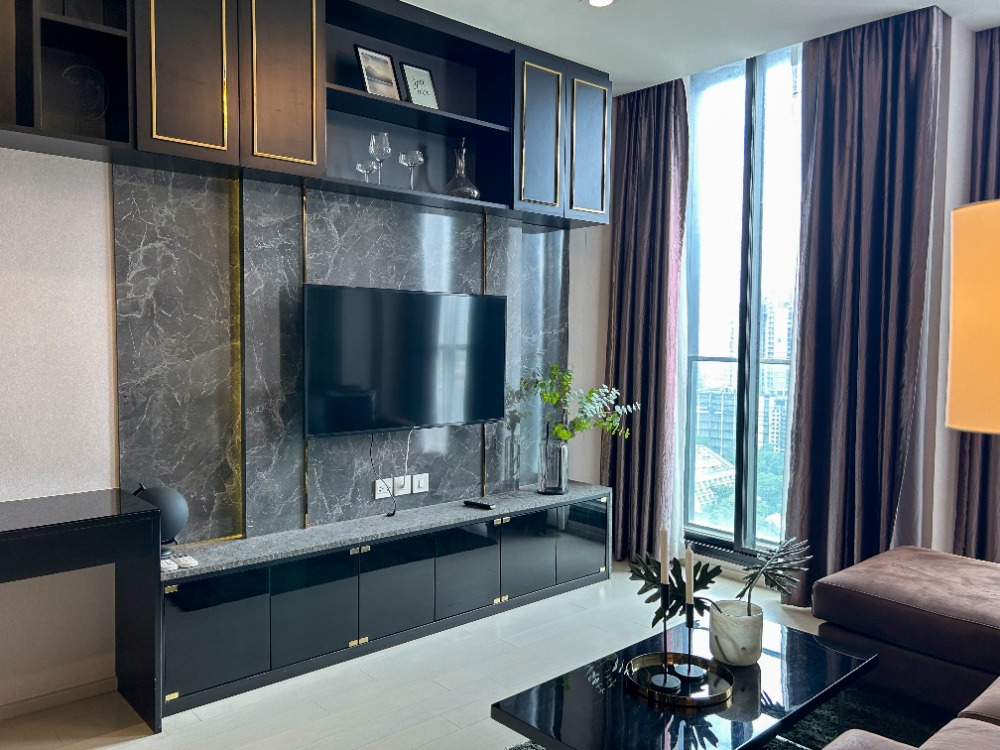 ● Modern style ● ตึก B ชั้น 20+ Type B07 | 81.86 ตร.ม. 2 ห้องนอน | คอนโดมี Skywalk เชื่อมเข้า BTS เพลินจิต, Central Embassy – รูปที่ 2