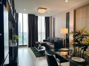 ● Modern style ● ตึก B ชั้น 20+ Type B07 | 81.86 ตร.ม. 2 ห้องนอน | คอนโดมี Skywalk เชื่อมเข้า BTS เพลินจิต, Central Embassy