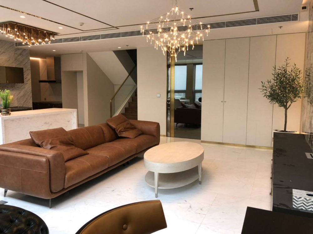 ♦ Penthouse Duplex ♦ B Tower, 50+ Floor Type D04 | 170 sq.m. 2 beds | Condo skywalk connect to BTS ploenchit and Central Embassy. ♦ Penthouse Duplex ♦ B Tower, 50+ Floor Type D04 | 170 sq.m. 2 beds | Condo skywalk connect to BTS ploenchit and Central Embassy.