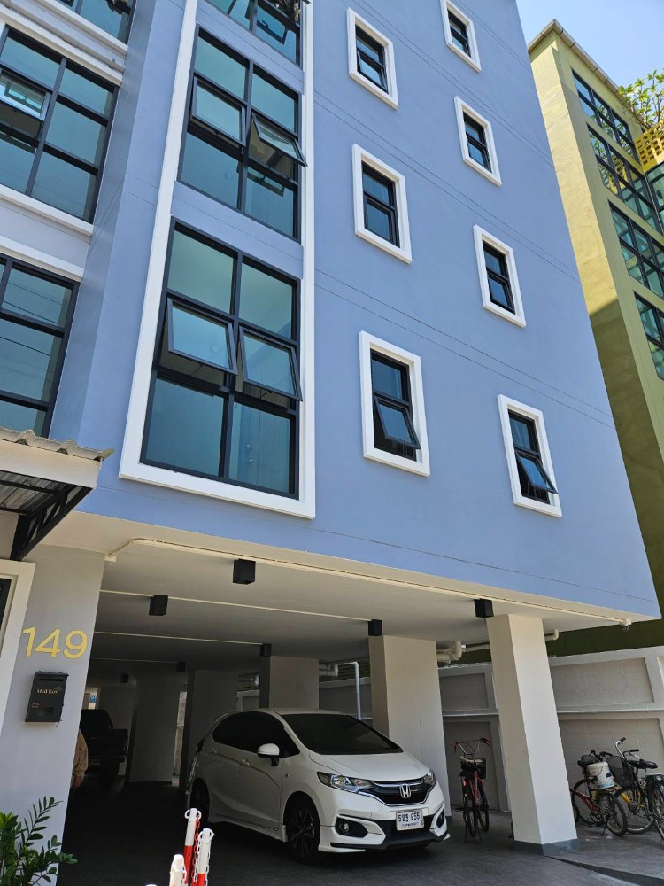 Newly built apartment for sale, Phahonyothin 53. Newly built apartment for sale, Phahonyothin 53.