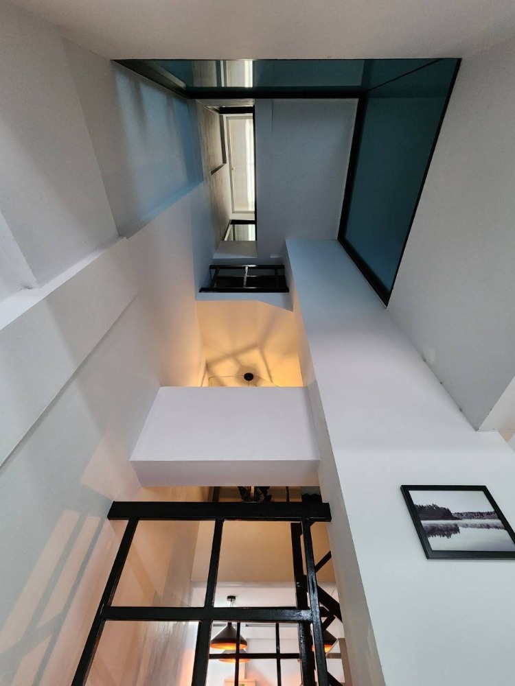 For rent, 2 shophouses, 3 floors, Nimman area, Chiang Mai, good location. – รูปที่ 2