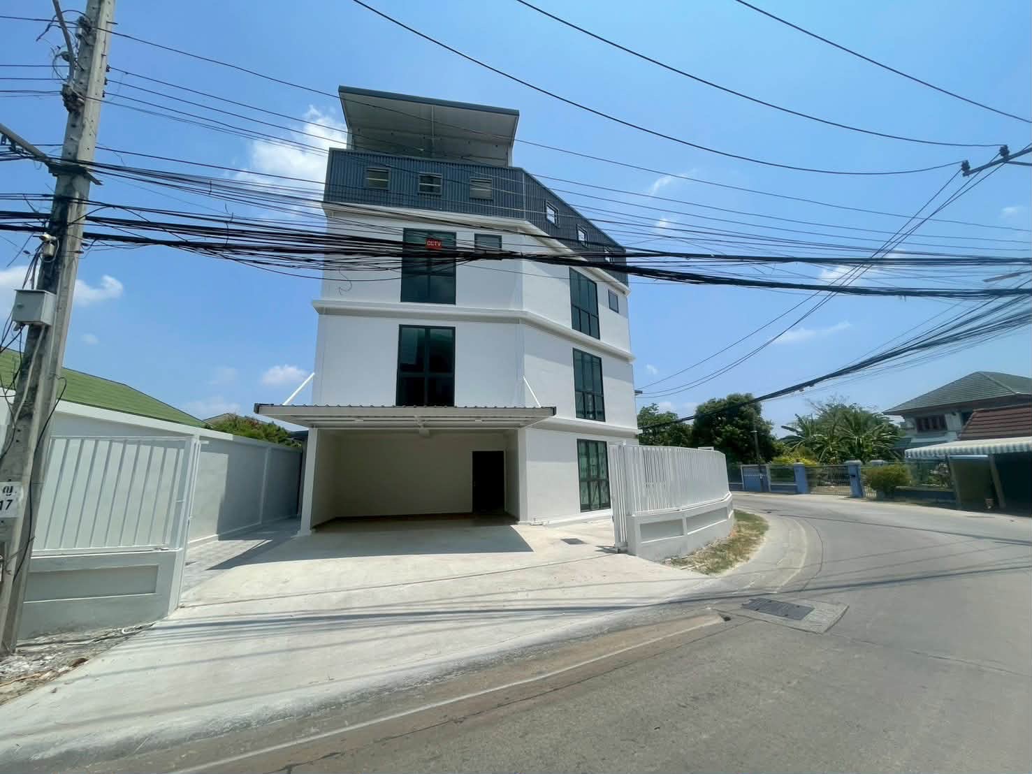Warehouse for rent with office, total area 400 sq m., has accommodation in Tha Nam Non area, Bang Si Mueang, Nonthaburi.