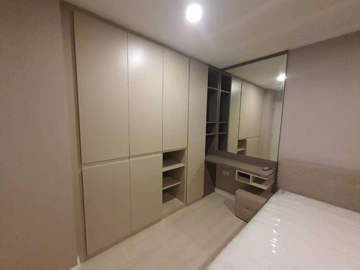 Large room for rent, Condo The Cube Station, Ramintra 109.