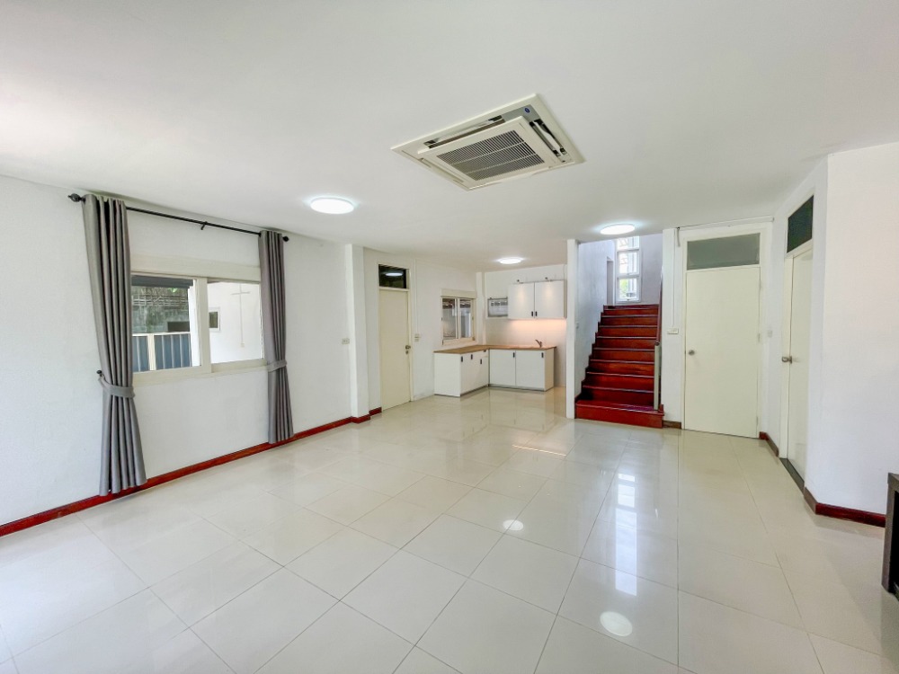 Single house for rent, Ramintra, completely renovated. 5 air conditioners, some furniture, 4 bedrooms, 4 bathrooms, rental price 110,000 baht per month. – รูปที่ 4