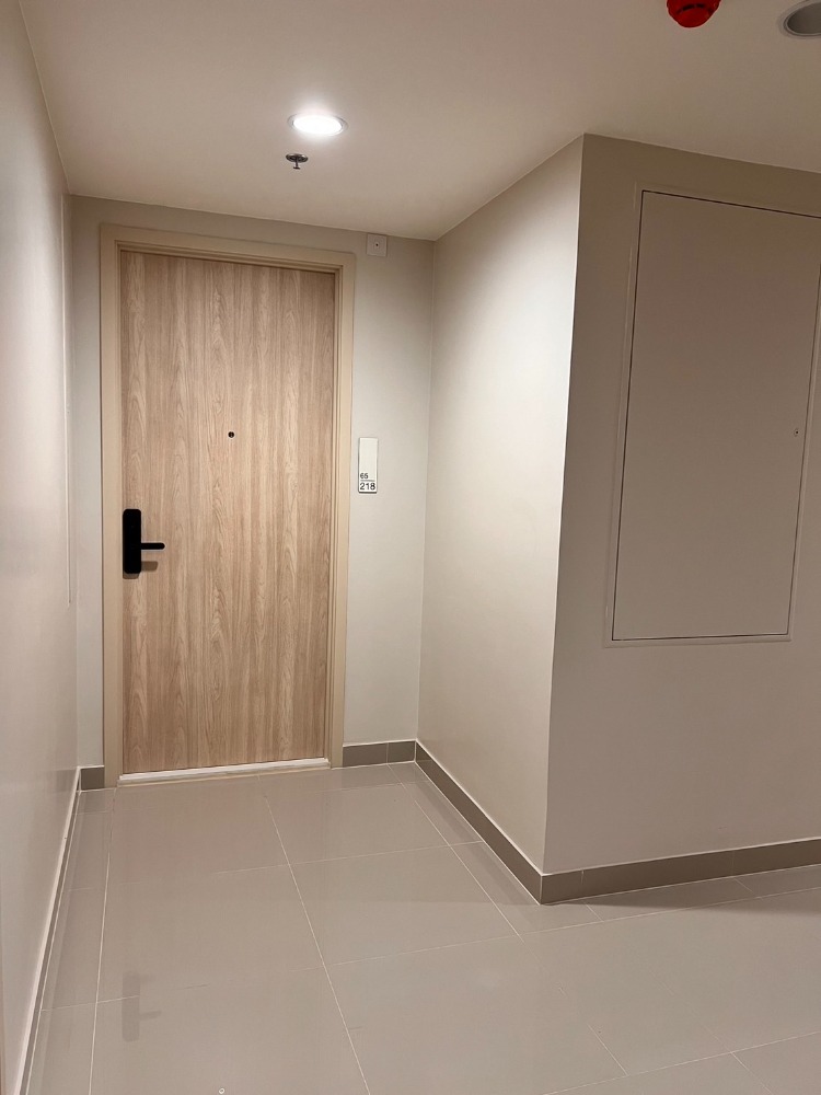 For rent: Nue Noble Faichai-Wanglang, 2 bedrooms, 34.95 sq m, 14th floor, corner unit, fully furnished.