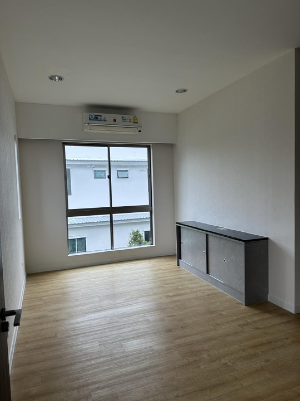 For sale: 3-storey townhouse, ready to move in – รูปที่ 3