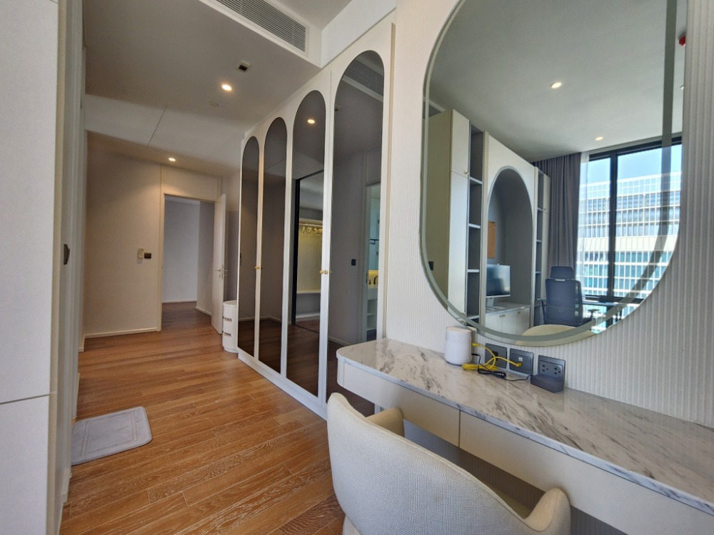 ♦ Rare Unit Penthouse ♦ ชั้น 25+ 4 ห้องนอน | 254.50 ตร.ม. | ใกล้ BTS เพลินจิต 3 นาที , MRT ลุมพินี 4 นาที – รูปที่ 4