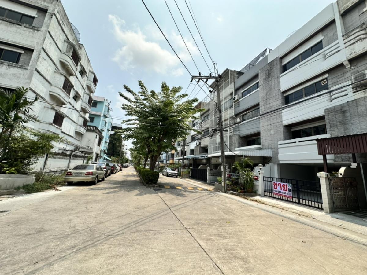 ขายทาวน์โฮม ม.พัชรวิลล์ 4.5 ชั้น ใกล้สถานี รฟฟ หลักสอง 750 ม. – รูปที่ 2