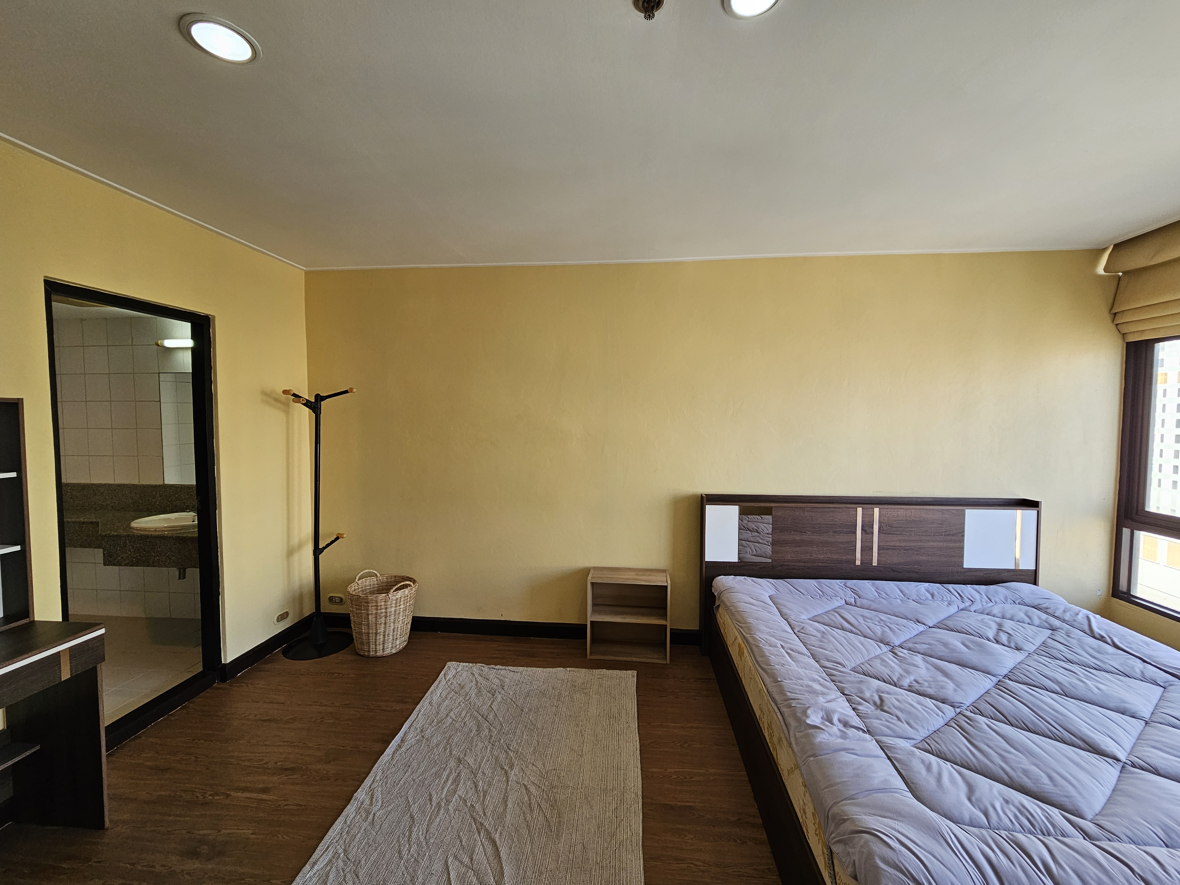 ให้เช่าคอนโดพญาไทเพลส 60 ตรม. 1 Bed 2 Bath ห้องใหญ่ วิวดีมาก BTS พญาไท – รูปที่ 2