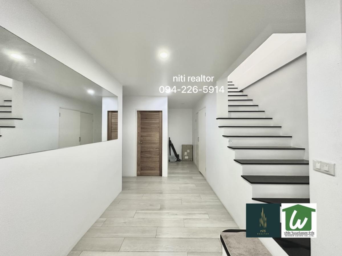 ขายบ้านเดี่ยวซอยเอกมัย 23 สไตล์ Modernทาวน์โฮม 3 ชั้น 25 ตร.วา – รูปที่ 2