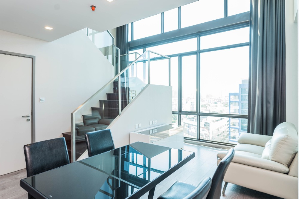 For Sale Whizdom Avenue Ratchada-Ladprao, the only duplex room next to MRT Ladprao, only 0 meters, 12.5MB