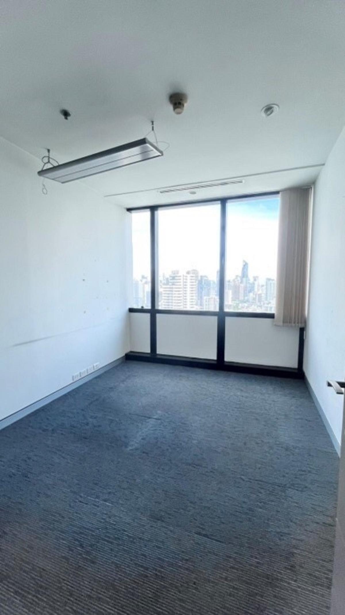 รหัสทรัพย์ b80006🏬 Partly Furnished, office for rent Sukhumvit & Rama 4 area .Close to MRT and expressway – รูปที่ 4
