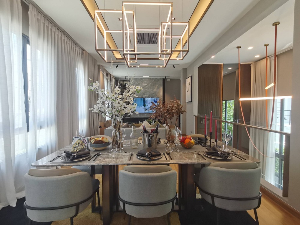 ◣Best Price◥ ทาวน์โฮม 4 ชั้น 28 ตร.ว. 275 ตร.ม. | 4 ห้องนอน 4 ที่จอดรถ | Sol Midtown Petchkasem – Sathorn (โซล มิดทาวน์ เพชรเกษม – สาทร) | ใกล้ MRT สถานีเพชรเกษม 5 นาที, โรงพยาบาลพญาไท 10 นาที – รูปที่ 4