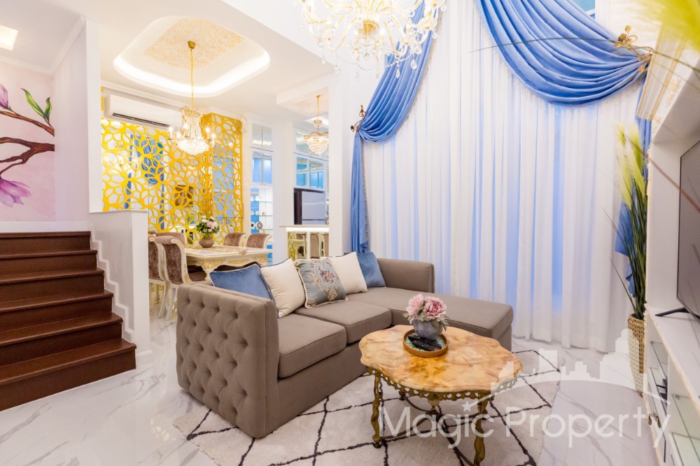 4 Bedroom Townhouse for Rent in Crystal Ville, Lat Phrao, Bangkok 4 Bedroom Townhouse for Rent in Crystal Ville, Lat Phrao, Bangkok