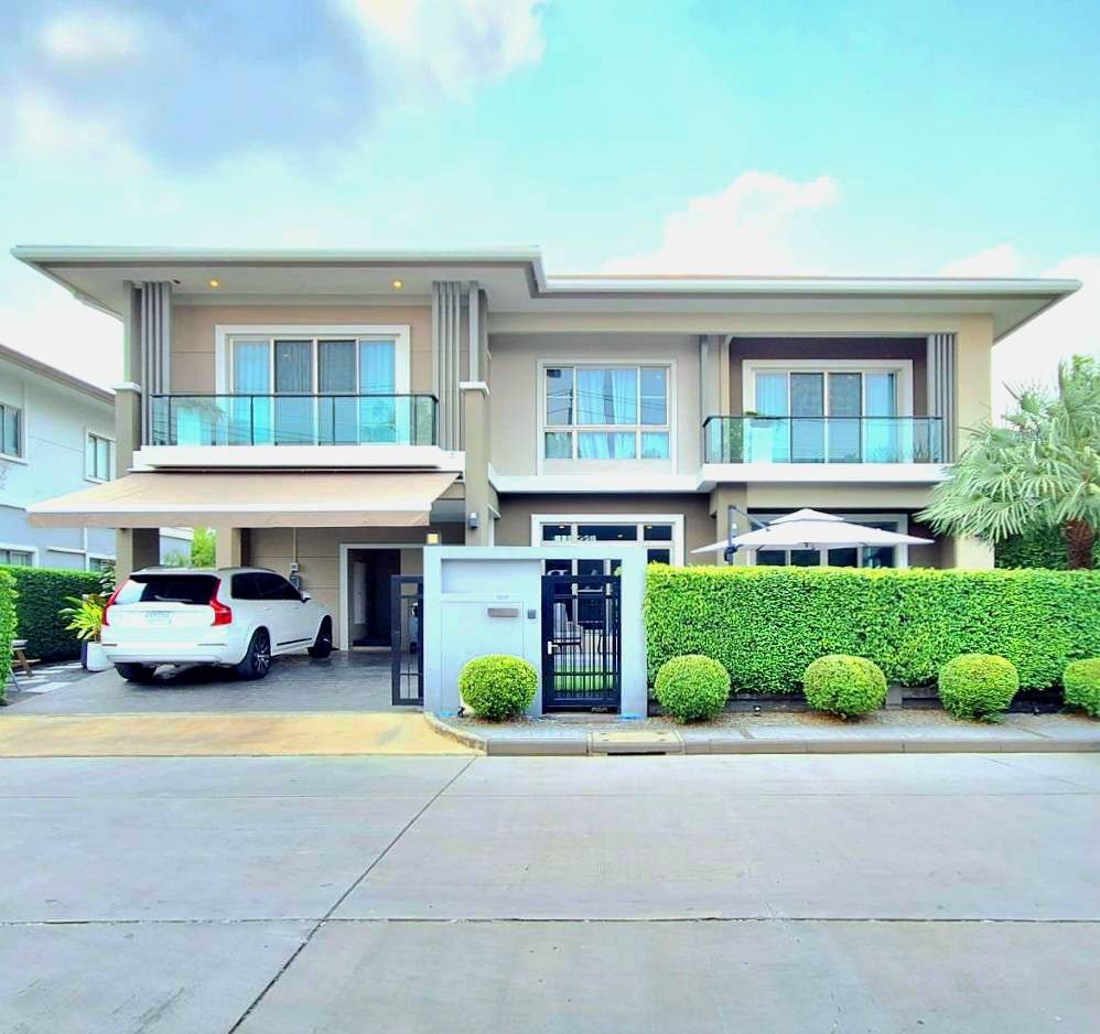 ● Luxury Style ● Single house 2 storey | 4 Beds 82 sq.w. 308 sq.m. | The Palm Krungthep Kreetha-Wongwaen | Near ARL Lat Krabang 13 mins, Suvarnabhumi Airport 20 mins ● Luxury Style ● Single house 2 storey | 4 Beds 82 sq.w. 308 sq.m. | The Palm Krungthep Kreetha-Wongwaen | Near ARL Lat Krabang 13 mins, Suvarnabhumi Airport 20 mins