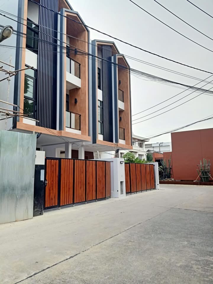 ขายบ้าน  บ้านโครงการใหม่ ใจกลางเมืองไกล้MRTใกล้ทางด่วนราคาเริ่มเต้นเพียง 9.5ลบ. สนใจโทร 085-3535-888, 086-4099920 LINE I D : CPGHOME – รูปที่ 4