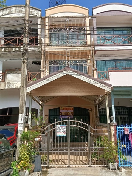 ขาย ทาวน์เฮ้าส์ 3 ชั้น  22.1 ตร.วา  ม.จินดาธานี   อยู่ถนนบรมราชชนนี 117  ห่างถนนใหญ่เพียง 150เมตร  ตกแต่งใหม่  สภาพพร้อมอยู่ – รูปที่ 3