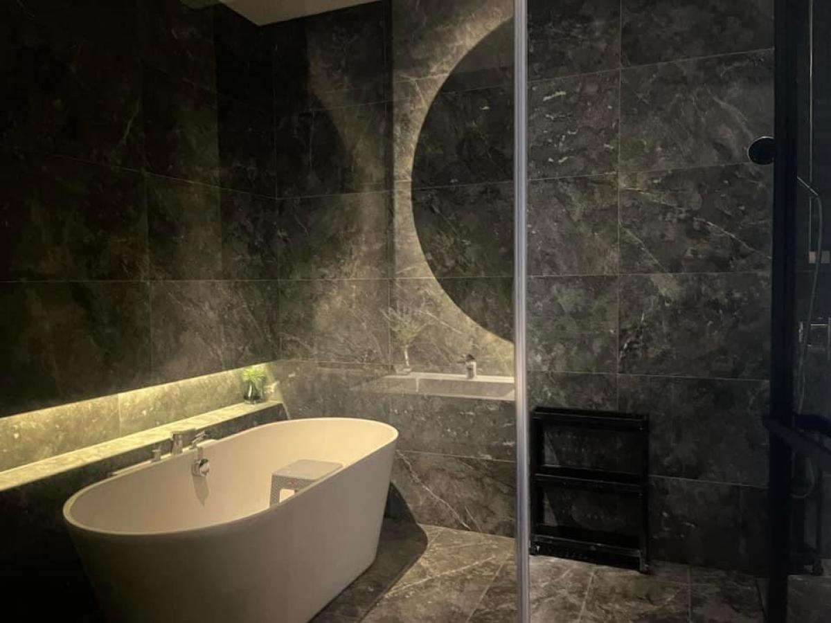♦ Prime Location ♦ ชั้น 25+ 248.00 ตร.ม. 3 ห้องนอน | Banyan Tree Residences Riverside Bangkok (บันยันทรี เรสซิเดนซ์ ริเวอร์ไซด์ กรุงเทพ) | คอนโดใกล้ โรงพยาบาลตากสิน 2 นาที, BTS สถานีคลองสาน 2 นาที, ICONSIAM 4 นาที – รูปที่ 4