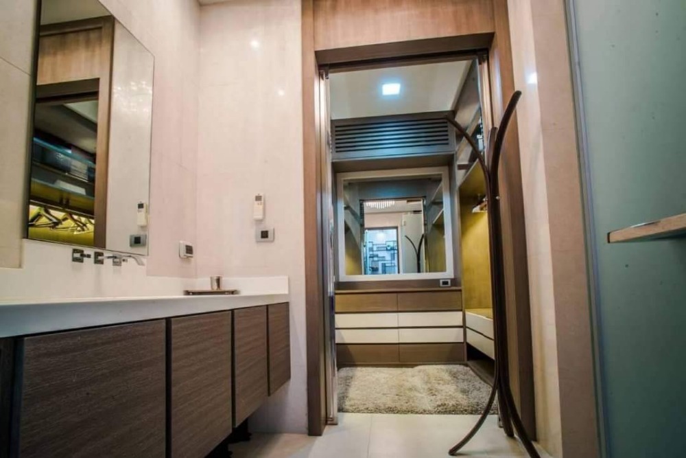 ♦ Super Luxury ♦ Townhome for rent | 4 Beds 29.00 sq.w. 390.00 sq.m. | เรสซิเดนท์ สุขุมวิท 65 (Residence Sukhumvit 65) | Near BTS Ekamai 1.3 km., Near Sukhumvit Hospital 1.9 km. – รูปที่ 4