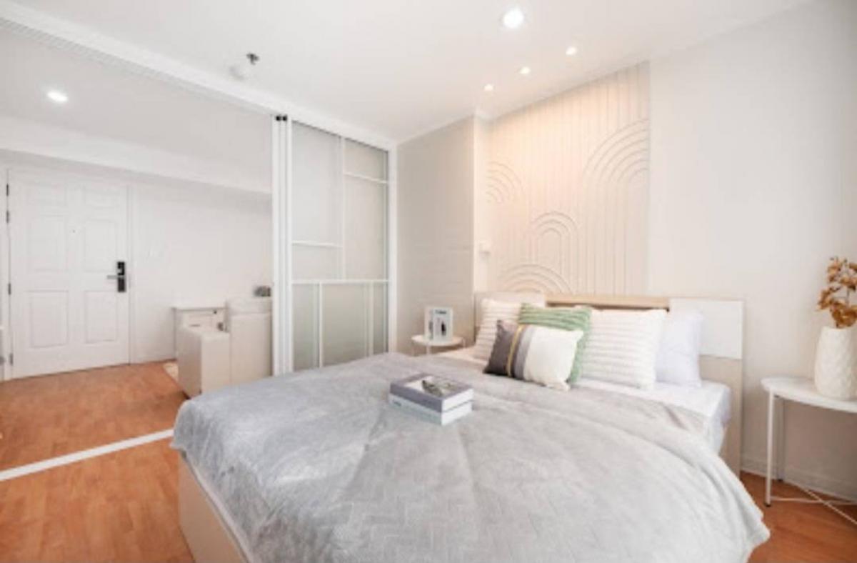 Super awesome‼️ Ramkhamhaeng residents, hurry up! Its been a while since a room was released here with a view of the heart of the city. You can get it today! 🏙️✨