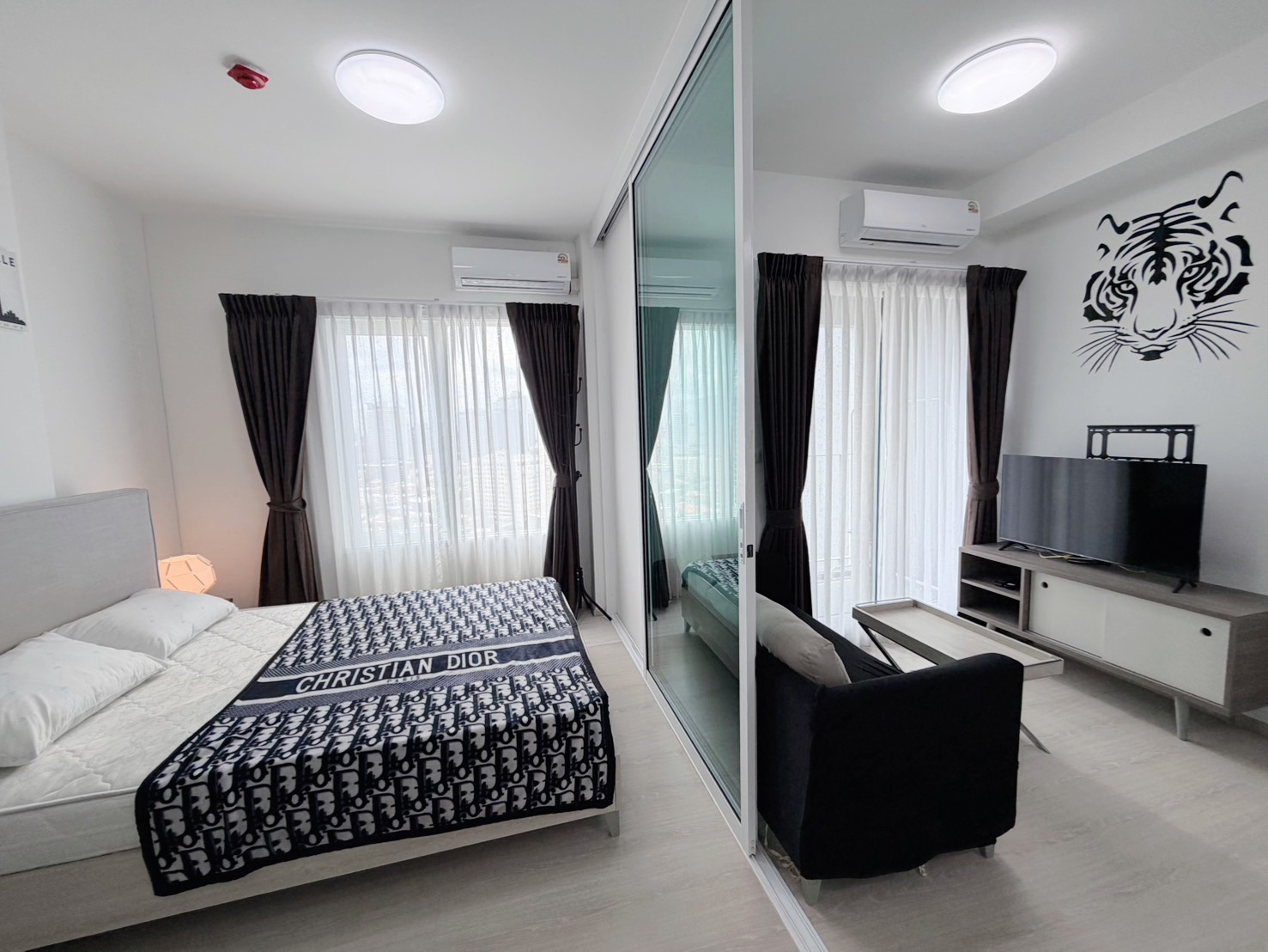 SALE !! Condo Chapter One Eco Ratchada – Huaikwang, MRT Huaikwang, 1 Bed, Tower D, Floor 19, 30 sq.m., 2.79MB (Swimming Pool view)