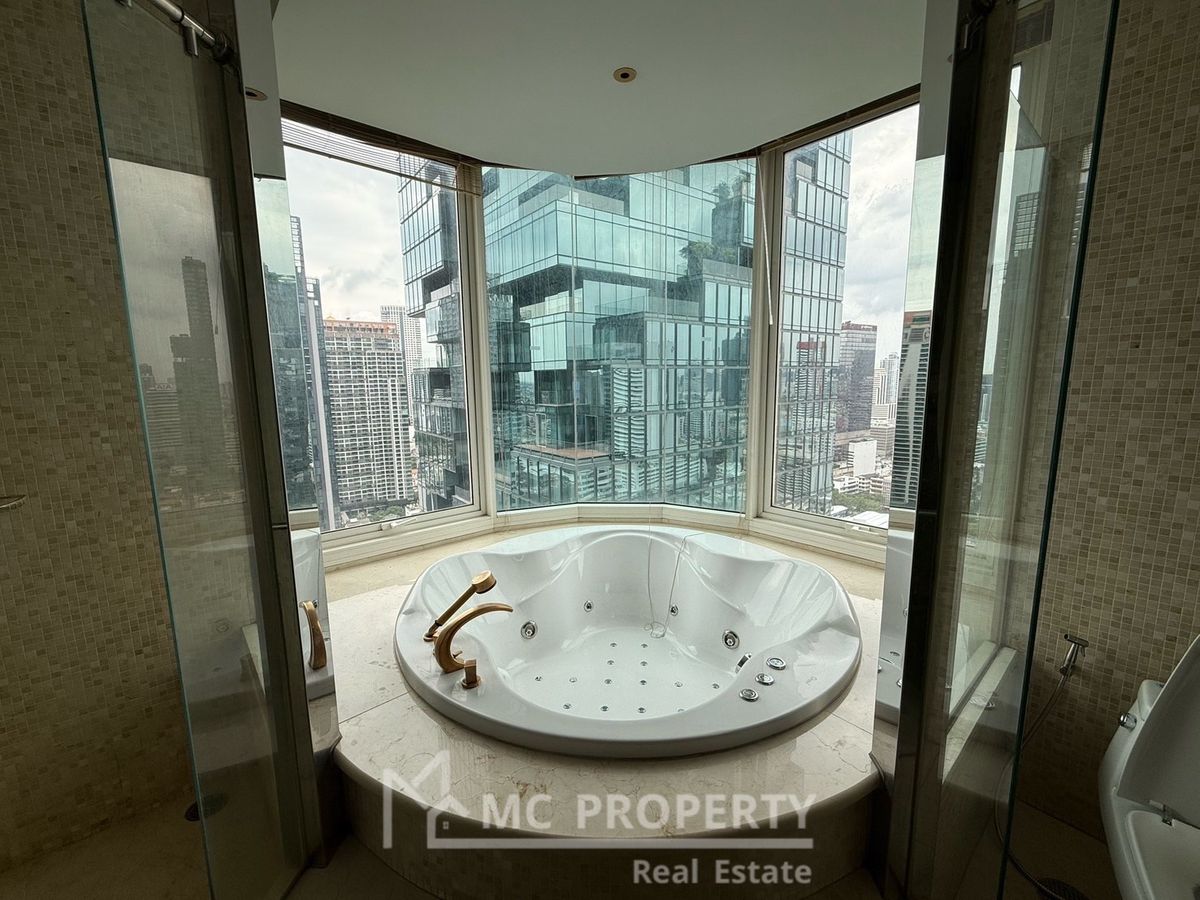 The Infinity 3b3b for rent 225sqm high floor for rent only 150,000 please contact 0816878954 The Infinity 3b3b for rent 225sqm high floor for rent only 150,000 please contact 0816878954