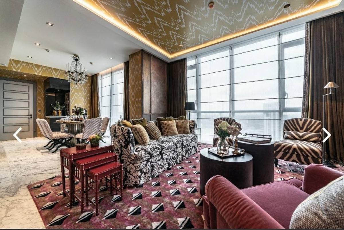 ♦ Prime Location ♦ High floor 25+, 124.93 sq.m. | 2 bedrooms, 2 bathrooms | Condo Near J Avenue Thonglor 2 mins., BTS Thonglor 5 mins. and Donki Mall 7 mins.