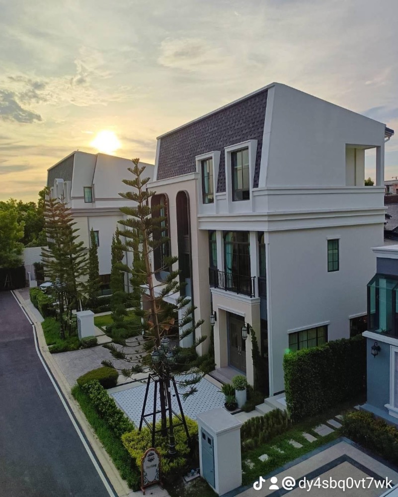 ขายขาดทุน บ้านเดี่ยว 3 ชั้น 4 ห้องนอน โครงการเดอะแกรนด์ วิภาวดี 60 บ้านสวยพร้อมอยู่ บ้านตัวอย่างตรงข้ามสวนส่วนกลาง (Gant-187) ขายขาดทุน บ้านเดี่ยว 3 ชั้น 4 ห้องนอน โครงการเดอะแกรนด์ วิภาวดี 60 บ้านสวยพร้อมอยู่ บ้านตัวอย่างตรงข้ามสวนส่วนกลาง (Gant-187)