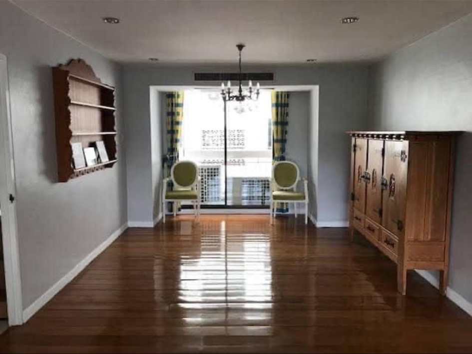 ● Unfurnished ● ชั้น 00+ | 3 ห้องนอน 258.59 ตร.ม. | คอนโด ใกล้ มศว. 1 นาที, MRT เพชรบุรี 4 นาที, เทอร์มินอล 21 9 นาที