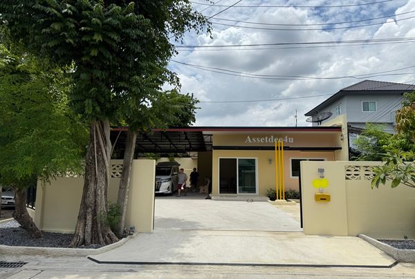 ให้เช่าบ้านเดี่ยวชั้นเดียว หลังริม 60 ตร.ว. ซอยสามัคคี ประชานิเวศน์ 2 เฟอร์ครบ | AH604