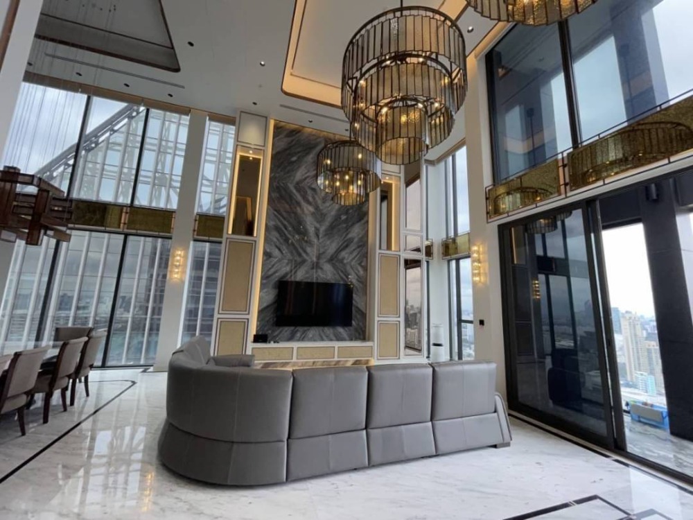 ♦ Luxury style ♦ ชั้น 35+ 284 ตร.ม. | 3 ห้องนอน วิวสวย | คอนโดใกล้ BTS เพชรบุรี 1 นาที, มศว. 3 นาที, เซ็นทรัล พระราม 9 7 นาที, โรงพยาบาลกรุงเทพ 9 นาที