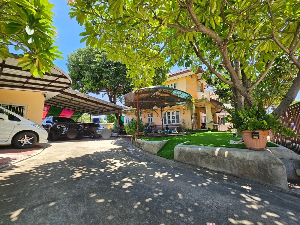 For sale: 2 detached houses, 108.7 square meters, 5 bedrooms, 3 bathrooms, 5 parking spaces, Bang Bon Road 5, Soi 7 in Paradorn Village. Bang Bon Nuea Subdistrict, Bang Bon District, Bangkok For sale: 2 detached houses, 108.7 square meters, 5 bedrooms, 3 bathrooms, 5 parking spaces, Bang Bon Road 5, Soi 7 in Paradorn Village. Bang Bon Nuea Subdistrict, Bang Bon District, Bangkok